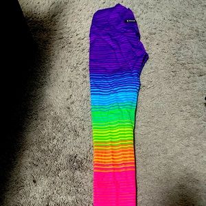 K-deer rainbow leggings size medium